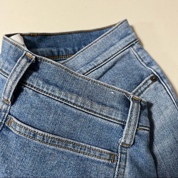 current/elliott The Scooped Ruby Crop Jean - Picture 6 of 11